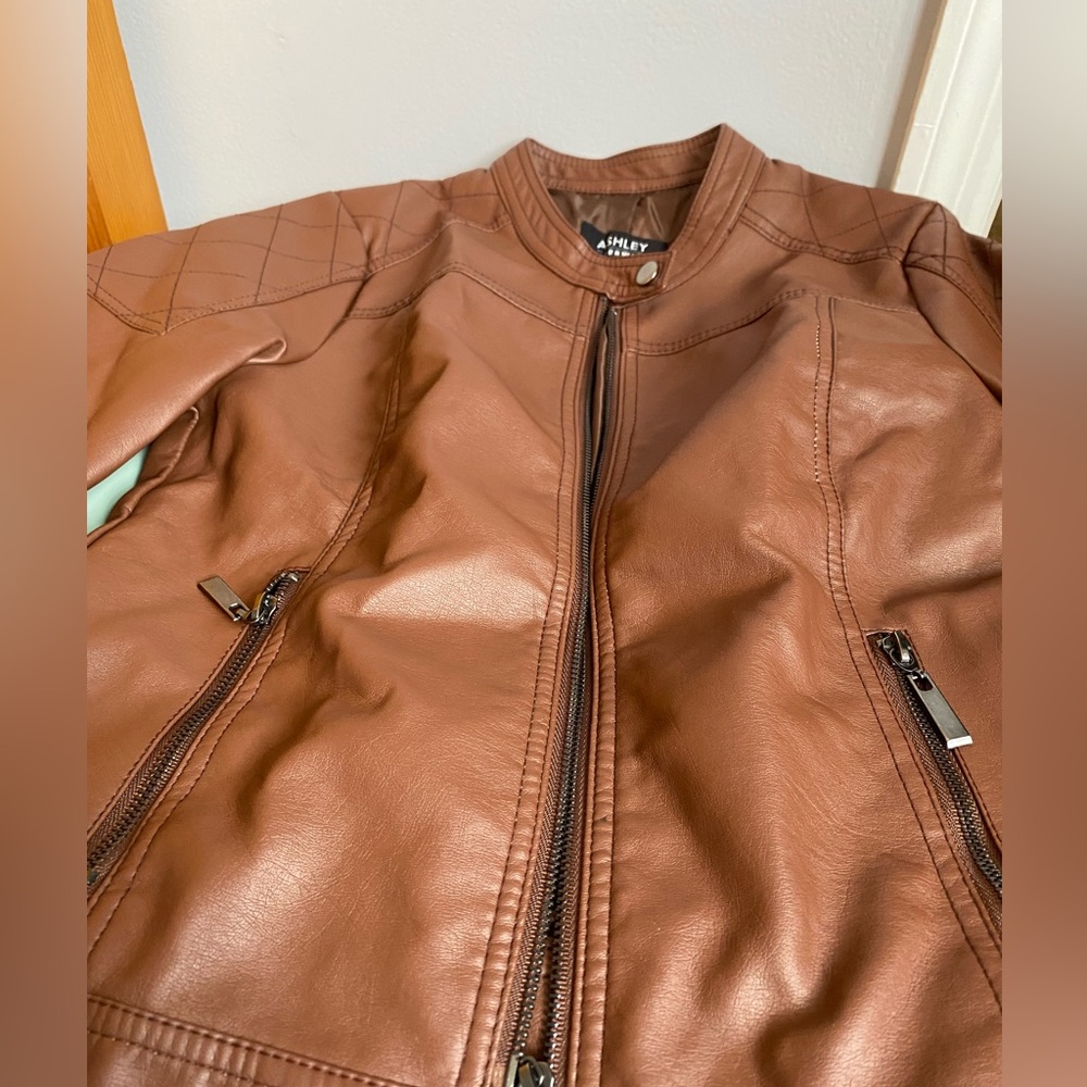 Stylish Jacket - Picture 2 of 2